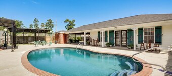 Shared BBQ Area & Pool! Cozy Home in Lake Charles
