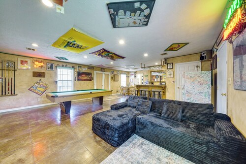 Shared BBQ Area & Pool! Cozy Home in Lake Charles
