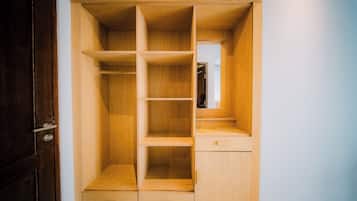 Chambre Standard double, vue sur le jardin | Intérieur