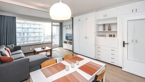 Interior - Stunning apartment in Oostende with WiFi (Oostende)