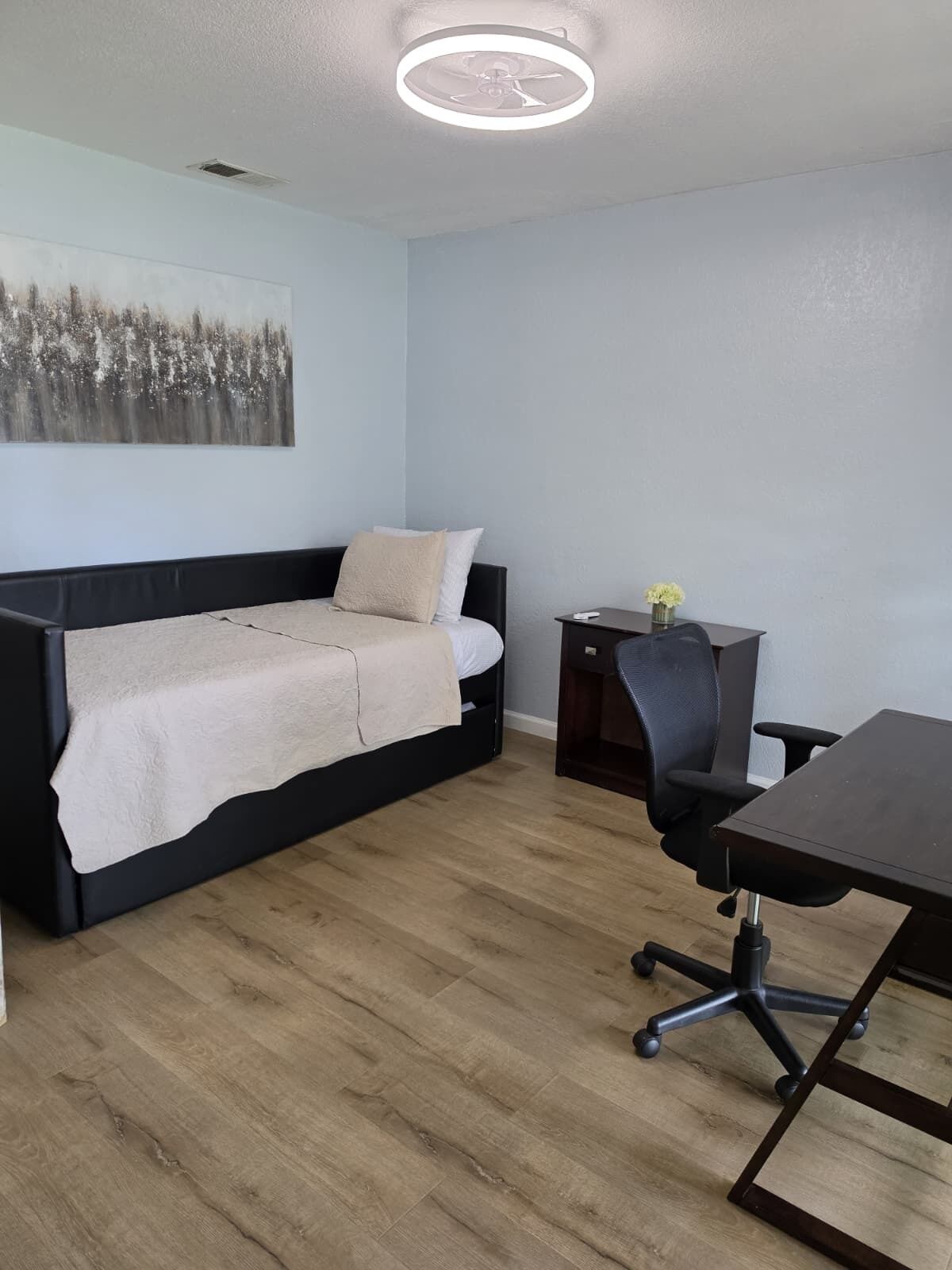 3 habitaciones, escritorio, wifi gratis y ropa de cama 