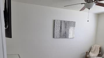 3 slaapkamers, een bureau, gratis wifi, beddengoed