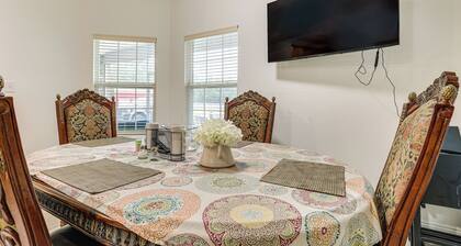 Screened-In Patio & Trampoline: Creola Getaway!