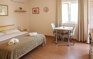 Free WiFi - Gorgeous apartment in Orebic with WiFi (Orebic)