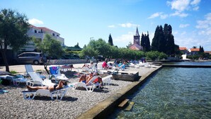 Property grounds - Gorgeous apartment in Trpanj with WiFi (Trpanj)
