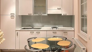Private kitchen - Cozy apartment in Trpanj with house sea view (Trpanj)