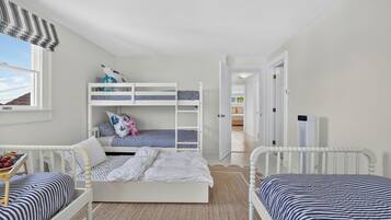 4 bedrooms, desk, iron/ironing board, travel crib