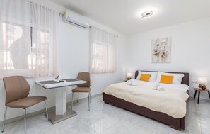 Unclassified image, 2 of 23, button - Nice apartment in Pula with WiFi (Pula)