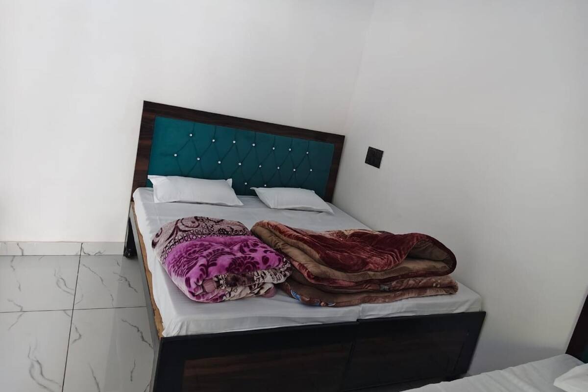 Quarto casal | Camas extras/dobráveis (sobretaxa), roupa de cama