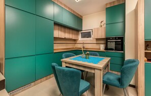 Dining - Gorgeous apartment in Kostrena with WiFi (Kostrena)