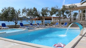 A heated pool - Apartment in Stara Novalja (140) (Stara Novalja)