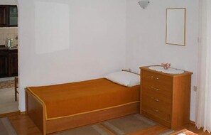 Bed - Lovely apartment in Sveti Juraj with WiFi (Sveti Juraj)