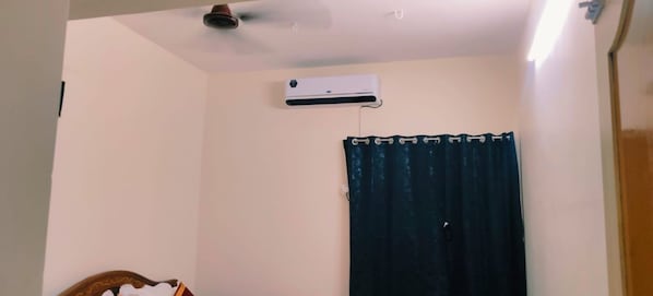 Deluxe Double Room | Interior