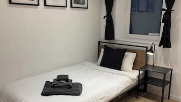 4 bedrooms, WiFi, bed sheets