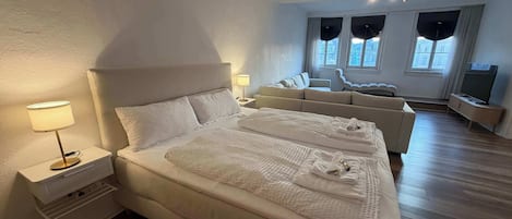 3 bedrooms, WiFi, bed sheets