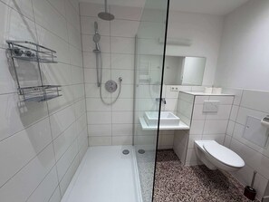 Bathroom - City Diamond - Coburg's most central apartments (Coburg)