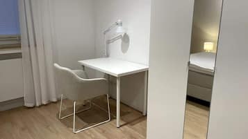 Bureau, Wi-Fi, draps fournis