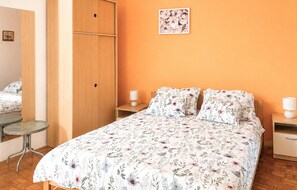 Bed - Cozy apartment in Tribunj with WiFi (Tribunj)