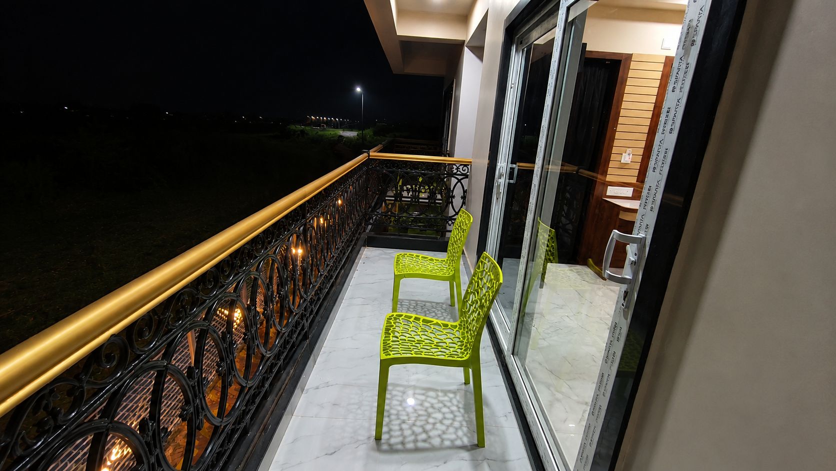 Deluxe Double Room, Marina View | Balcony view