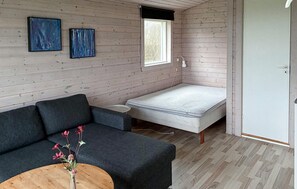 Living area - Lovely home in Samsø with house sea view (Samsø)