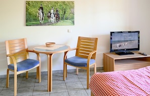 Room - Awesome apartment in Ribnitz-Damgarten with WiFi (Ribnitz-Damgarten)