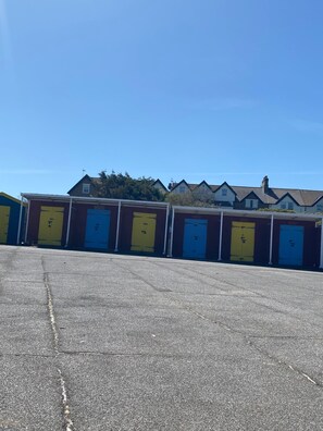 Exterior - Apartment Sleeps 6 With Sea Views (Westgate-on-Sea)