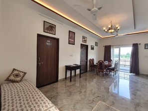 Luxury Villa, Hill View | Interior