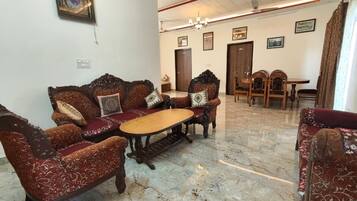 Luxury Villa, Hill View | Interior