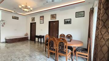 Luxury Villa, Hill View | Dining