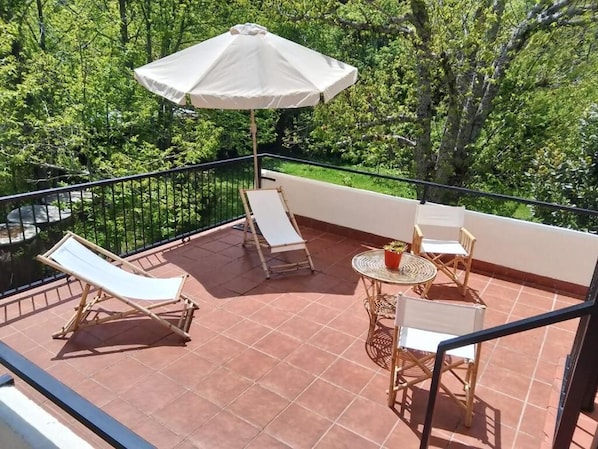 Studio, balcon, vue jardin | Enceinte de l’hébergement