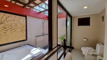Villa Confort, vista al jardín | Baño