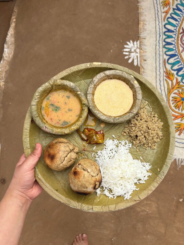 Food and drink - Solitude in a Natural Home with Indian Cows and Local Food in the Aravali Hills (Jaipur)
