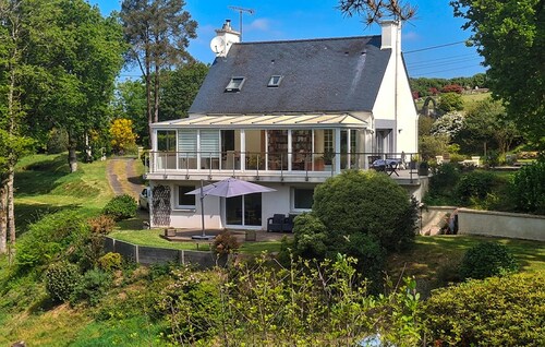 Gorgeous apartment in Plouégat-Moysan with sauna