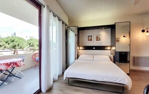 Room - Studio piscine proche plage (La Rochelle)