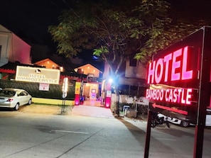 Property grounds - Hotel Bamboo Castle  (Jaipur)