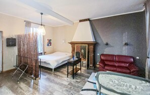 Room - Lovely home in Huby Saint Leu with WiFi (Huby Saint Leu)