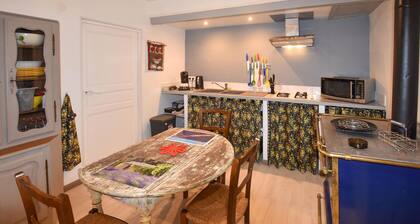 Appart. dans maison de village