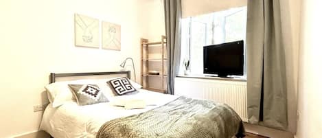Desk, iron/ironing board, travel crib, WiFi