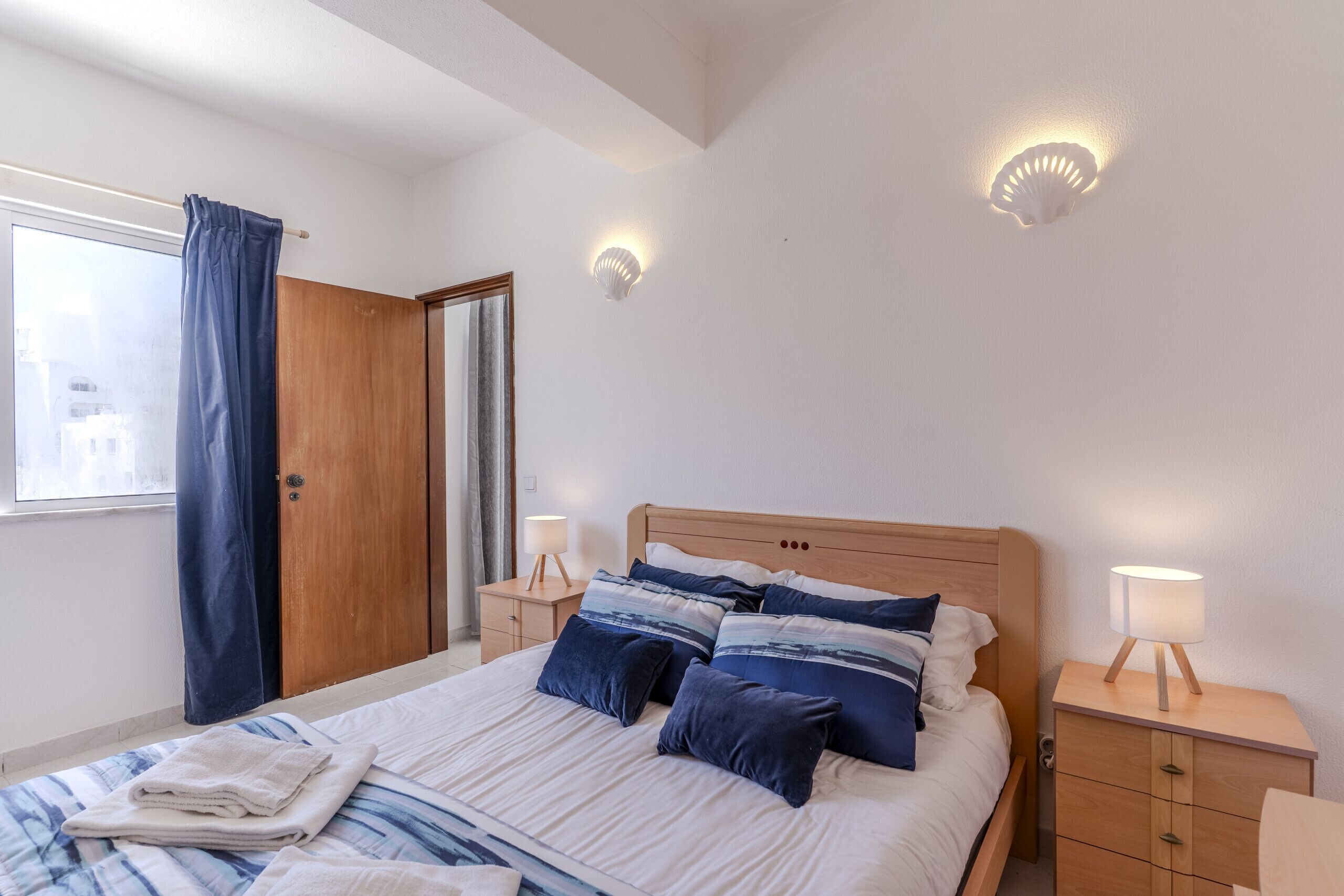 1 bedroom, iron/ironing board, WiFi (free), bed sheets