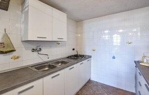 Coffee/tea maker, fridge, microwave, stovetop - Lovely home in Udine with WiFi (Udine)