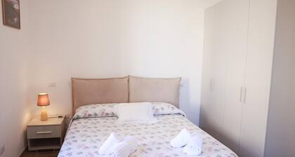 Romantic Getaway and Family Stay for Up to 4 People in Bagnone: A Charming Historic Stone Mansion Nestled in a Medieval Village, Surrounded by Crystal-Clear Pools, Mountain Trails in the National Park, and Intimate Relaxation in Lunigiana