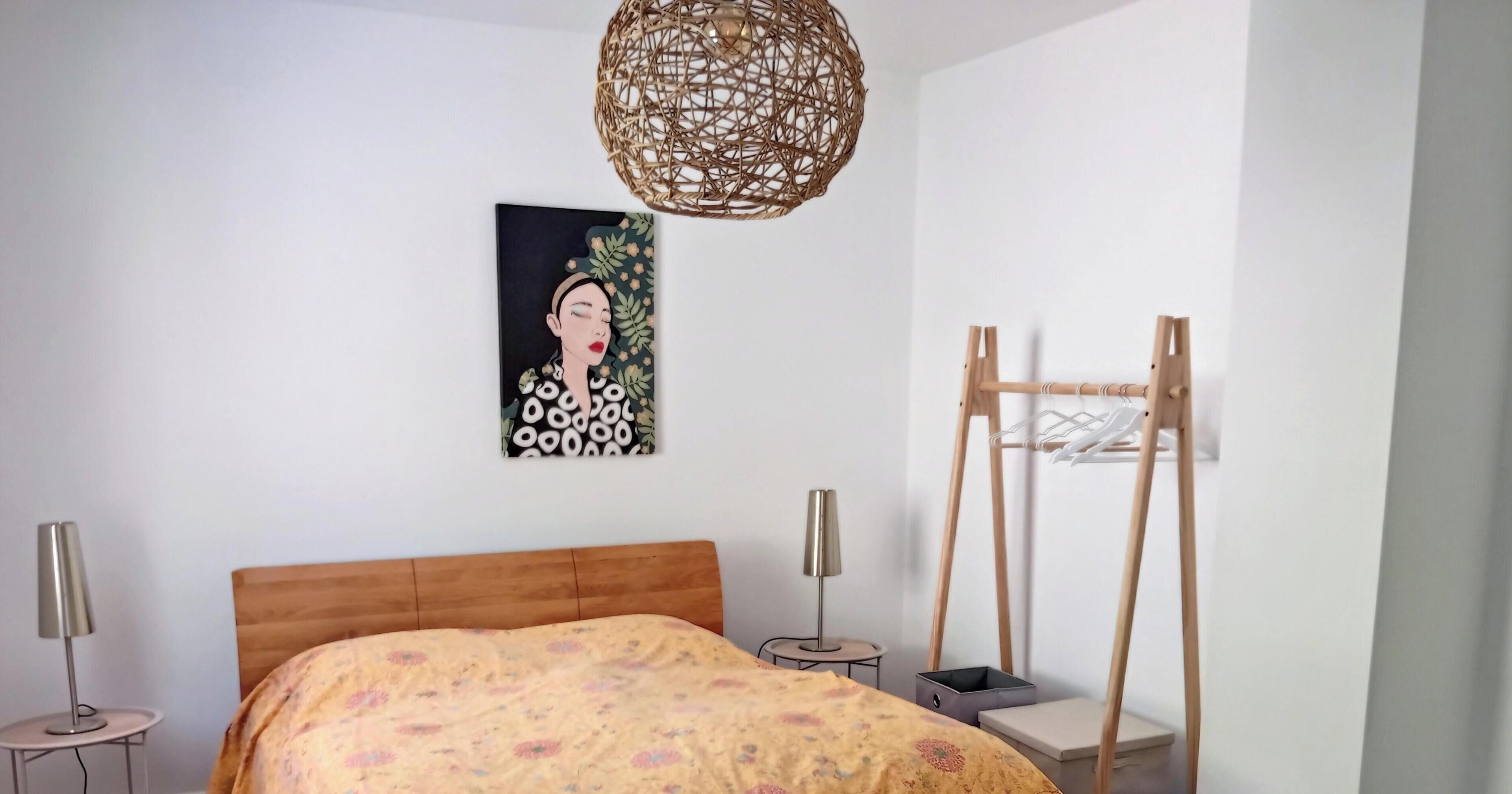 4 bedrooms, WiFi, bed sheets
