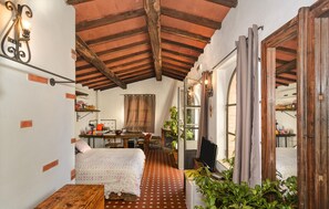Free WiFi - Stunning home in Barga with WiFi (Barga)