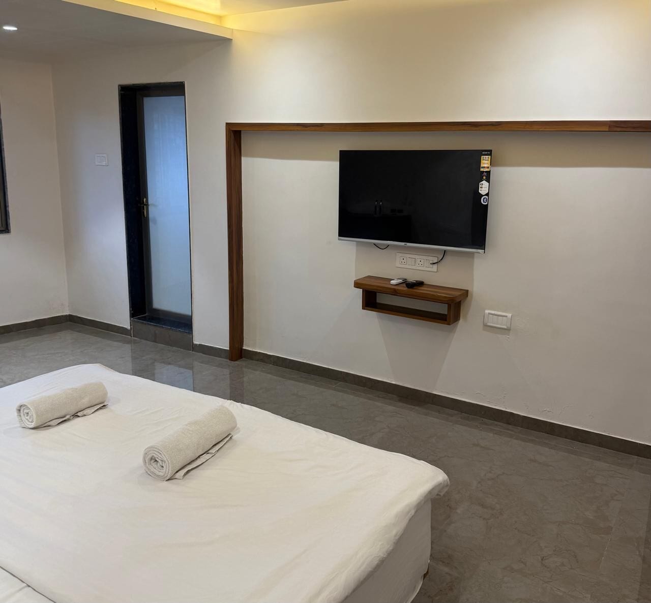 Habitación Deluxe, vistas a la ciudad | Wifi gratis y ropa de cama