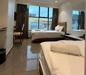 Standard Twin Room, City View - Hotel Skyboat Inn (NASIK)