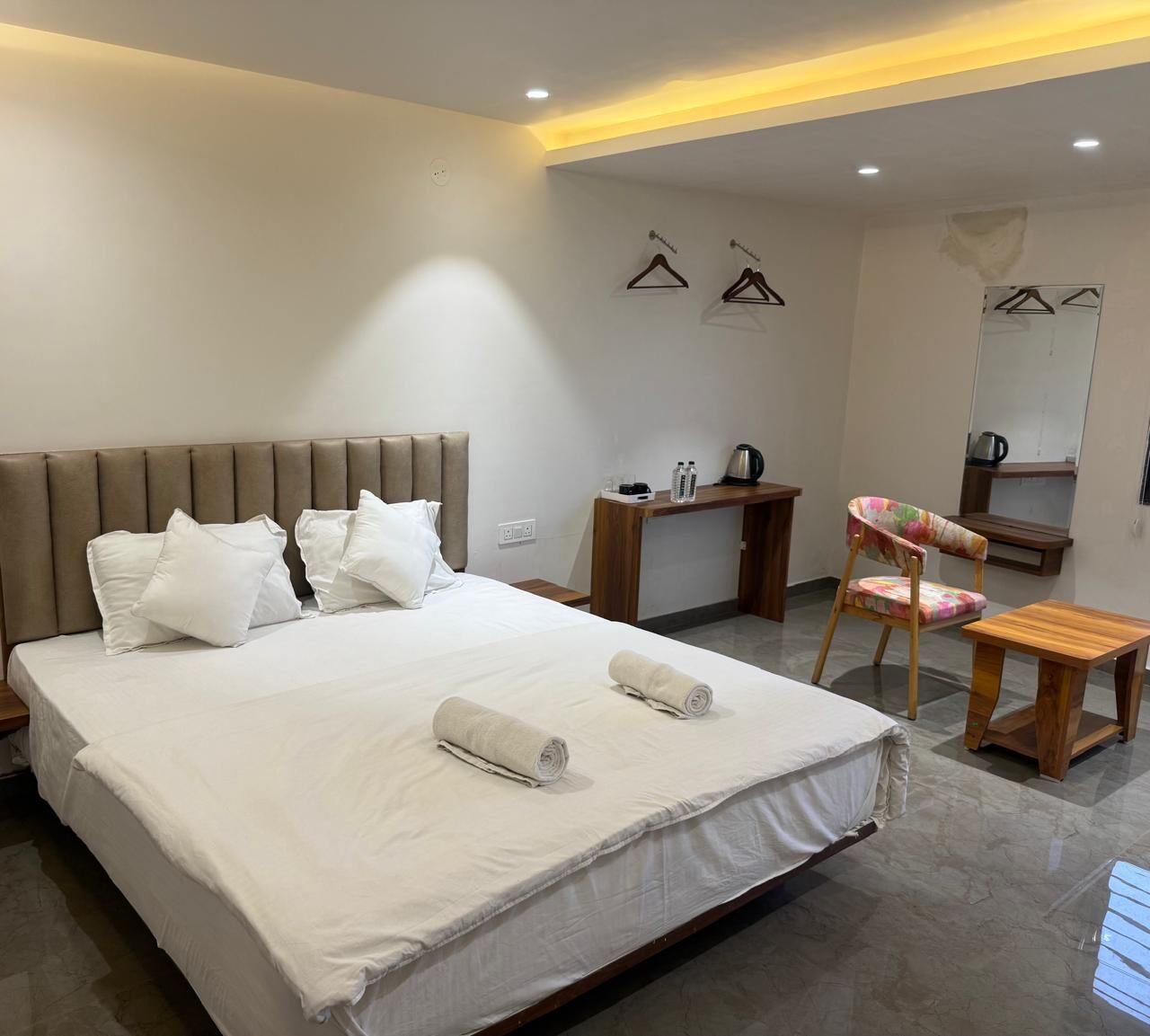 Deluxe Room, City View