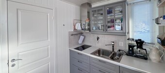 Lovely home in Eina with house sea view
