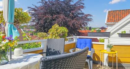 Awesome apartment in Lillesand with WiFi