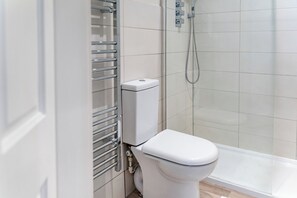 Unclassified image, 5 of 16, button - Cosy 1BR by Calton Hill & Royal Mile (Edinburgh)