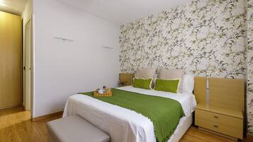 4 dormitorios, tabla de planchar con plancha, wifi y ropa de cama